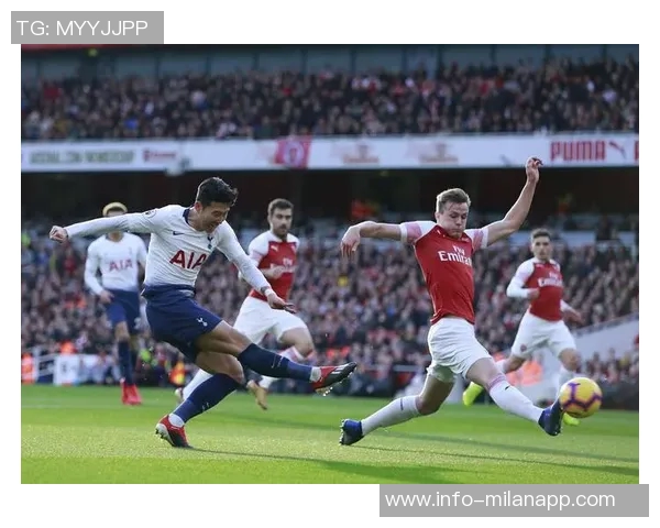 英超精彩回顾利兹联在主场战胜西汉姆展现强大实力