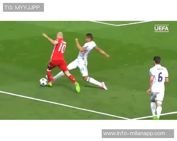 内托禁区内摔倒未获判罚C罗射门稍稍偏出引发争议 内托禁区内摔倒未获判罚C罗射门稍稍偏出引发争议