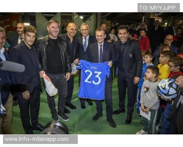 托蒂与斯帕莱蒂再度携手拍广告显示两人关系逐渐回暖 托蒂与斯帕莱蒂再度携手拍广告显示两人关系逐渐回暖