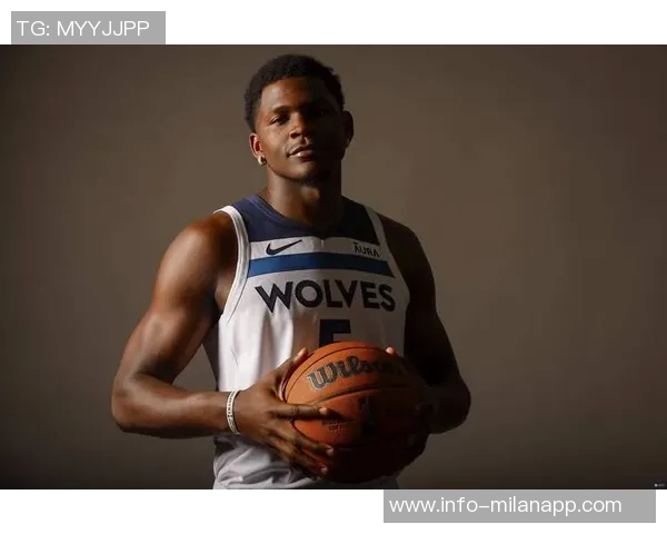 爱德华兹作为球队核心在关键时刻应勇于承担责任不可消失